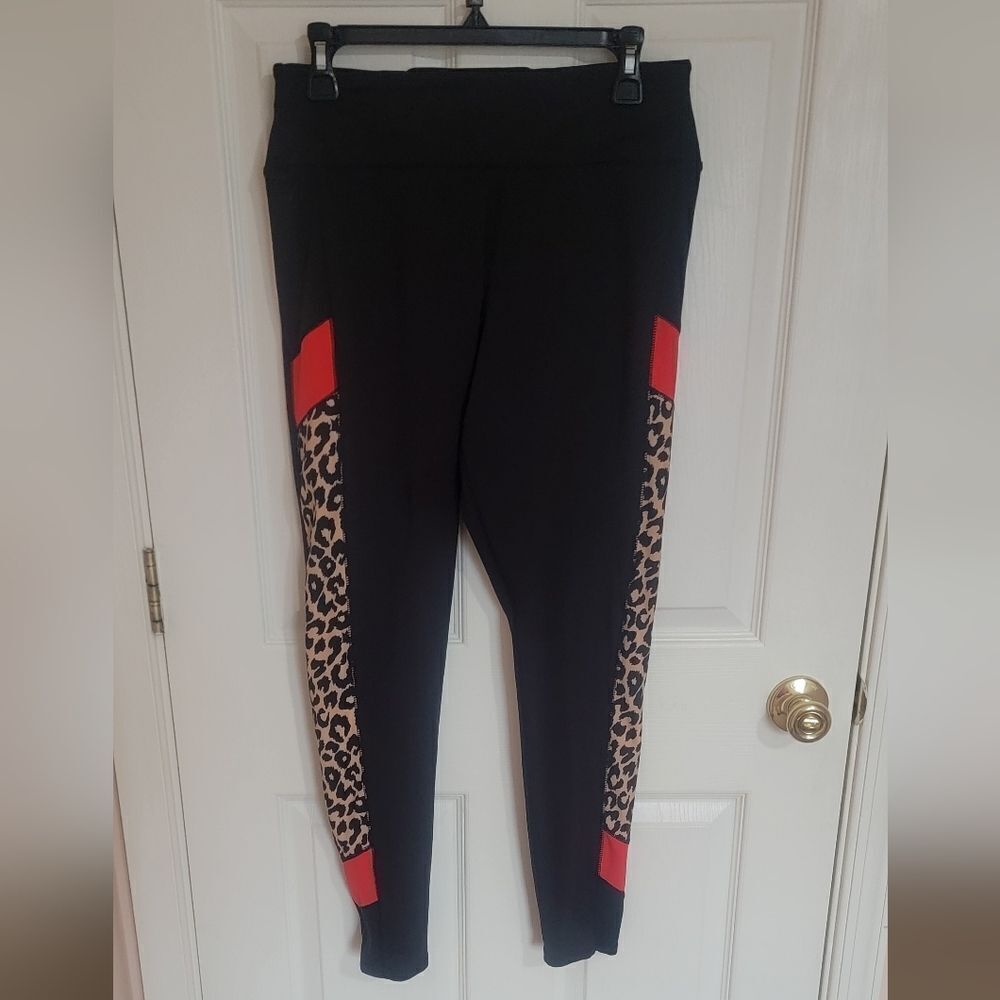 New York & Company EUC leggings Large - Picture 2 of 3